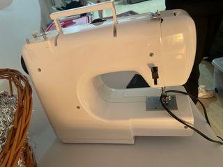 Máquina de coser Lervia eléctrica venta en person