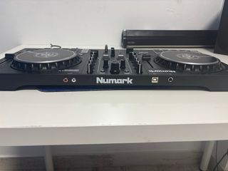 Numark Mixtrack Pro FX - Como Nueva