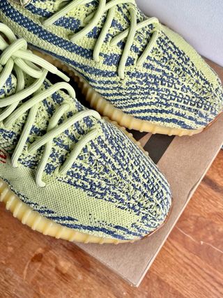 Adidas Yeezy Boost 350 V2 Amarillo