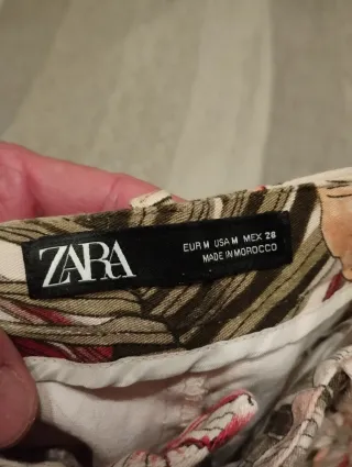 Pantalón Zara Estampado Flores Talla M