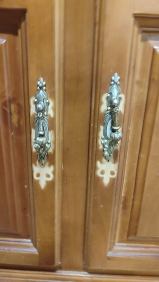 Lote Muebles Antiguos Madera Maciza (Nogal y Pino)