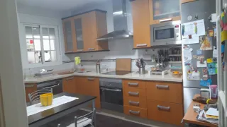 Muebles de cocina madera y cristal