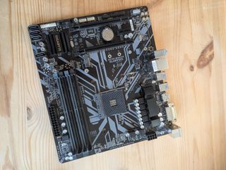 Pack Francisco: Placa Base, Gráfica y CPU