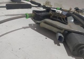 Ssangyong 27046 elevalunas delantero derecho kyron