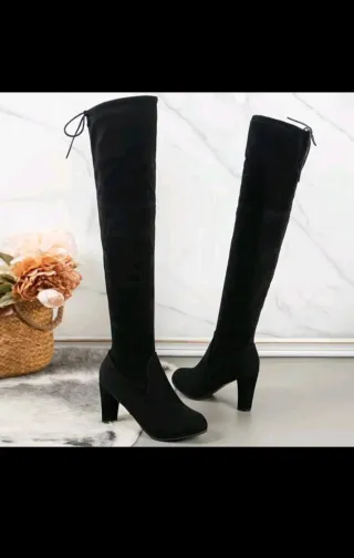 Botas altas negras talla 38