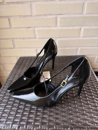 Zapatos de tacón Zara negros