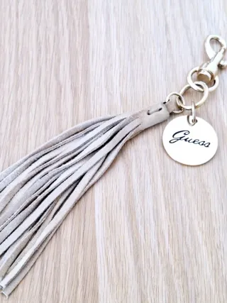 Guess Accesorio Piel para Bolsos