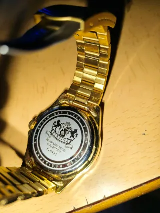 Reloj Festina Dorado Cronógrafo