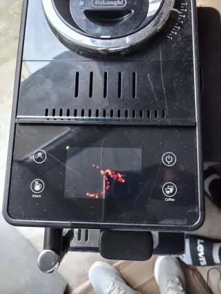 Cafetera DeLonghi Rivelia Automática