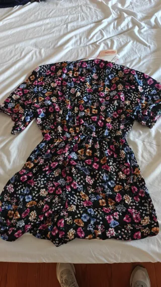 Vestido estampado floral nuevo Talla S