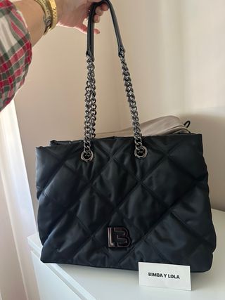Bolso Bimba y Lola negro acolchado