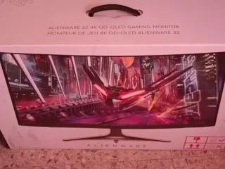 Monitor Alienware 32 4K QD-OLED Gaming