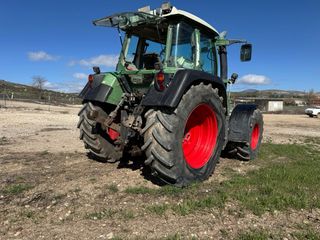 Tractor Fendt 412 Vario