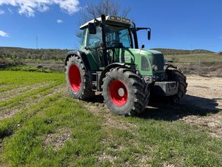 Tractor Fendt 412 Vario