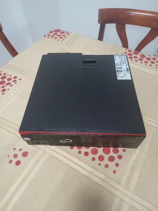 Fujitsu i3-6100 8GB RAM 240GB SSD