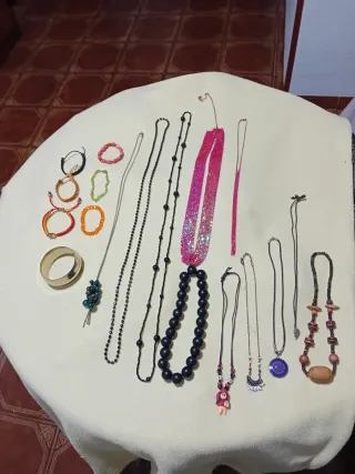 Lote Collares y Pulseras Bisutería