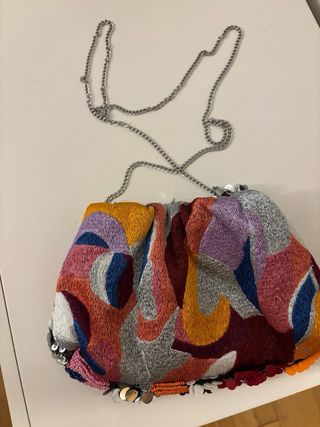Bolso de fiesta con cadena multicolor