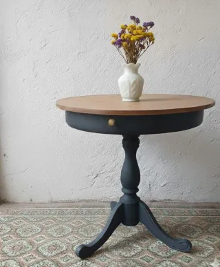 Mesa redonda madera con cajón