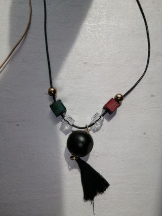 Collana Vintage Artigianale Nera e Rossa