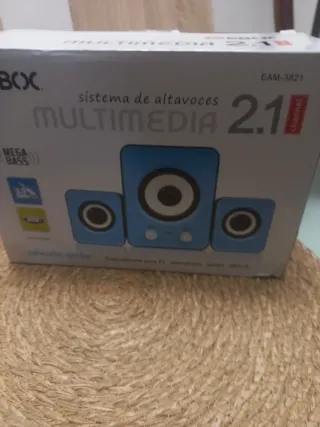 Altavoces Multimedia 2.1 BOX