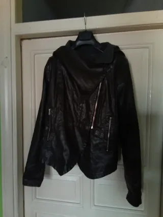 Exclusiva Cazadora Lurdes Bergada Mujer