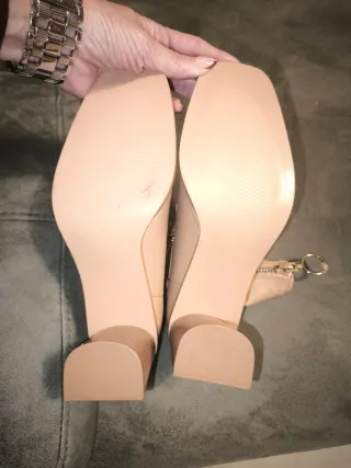 Botines Beige Stradivarius, Talla 38