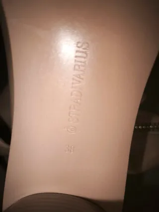 Botines Beige Stradivarius, Talla 38