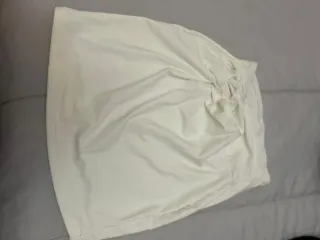 Vestido negro con tirantes