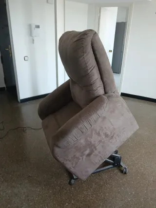 Poltrona relax elettrica imbottita