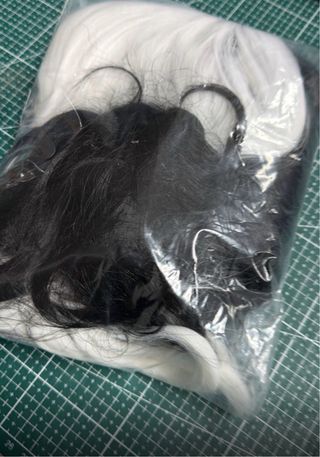 Peluca Mitad Blanco y Negro Sintética Mujer