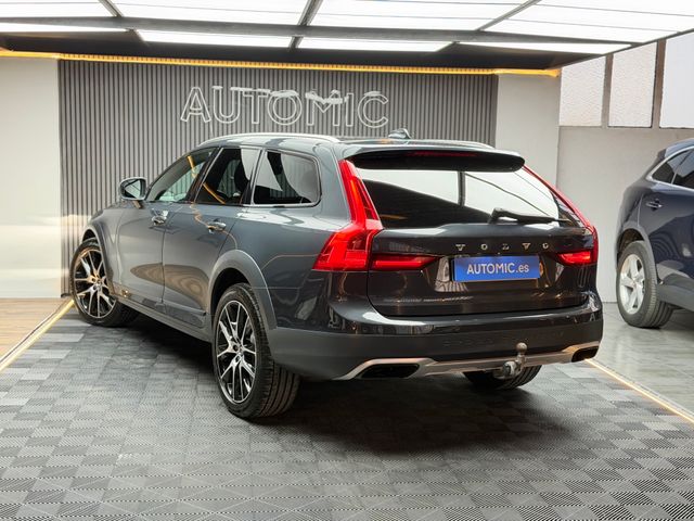 Volvo V90 Cross Country Volvo V90 Cross Country 2.0 D5 AWD Pro Auto
