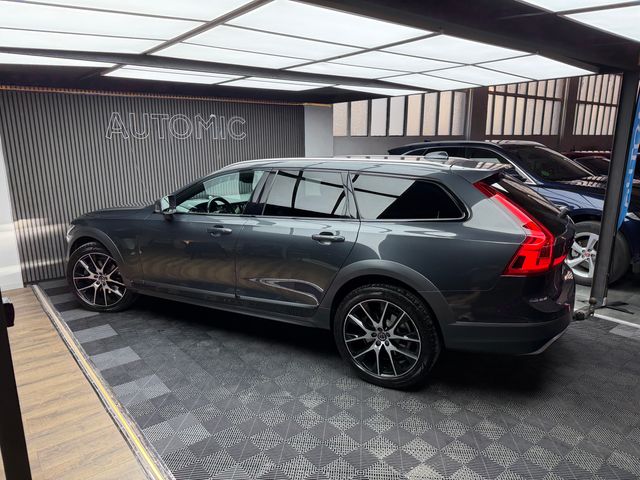 Volvo V90 Cross Country Volvo V90 Cross Country 2.0 D5 AWD Pro Auto