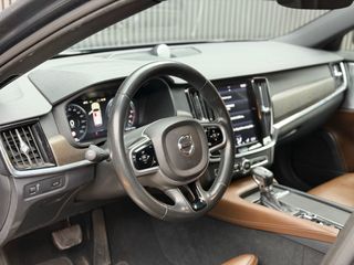 Volvo V90 Cross Country Volvo V90 Cross Country 2.0 D5 AWD Pro Auto