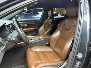 Volvo V90 Cross Country Volvo V90 Cross Country 2.0 D5 AWD Pro Auto