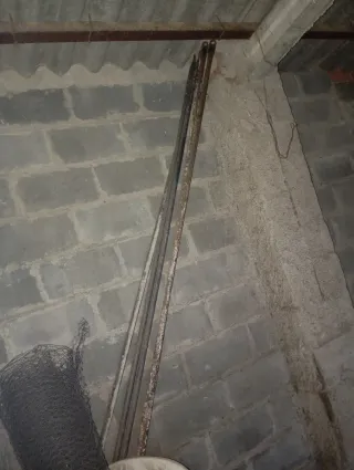 Andamio metálico amarillo