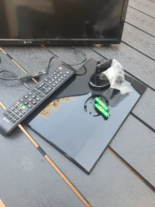 Televisor Q-Star 24 Negro