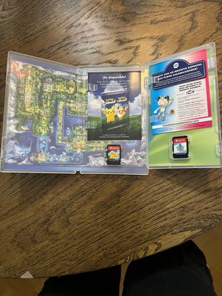 Giochi Pokémon Sword e Pikachu per Nintendo Switch