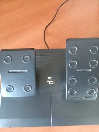 Vendo simulatore di guida drive pro GS750 per PS4