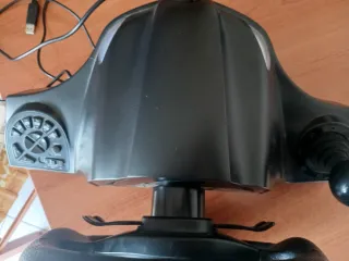 Vendo simulatore di guida drive pro GS750 per PS4