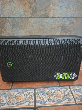Altavoz autoamplificado Mackie Thrash 215