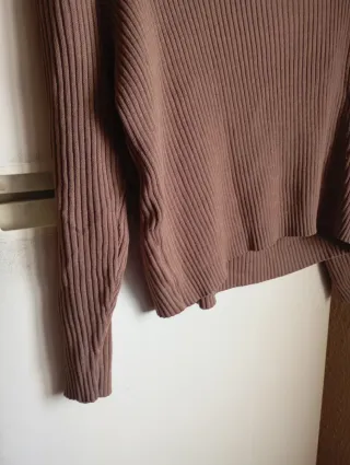 Jersey de cuello alto marrón