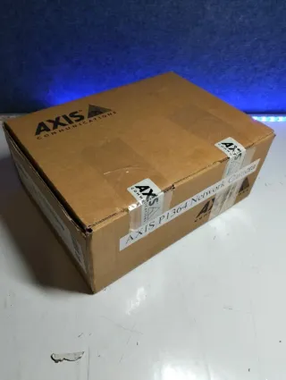 AXIS P1364 Cámara IP HDTV 720p Lightfinder PoE Varifocal