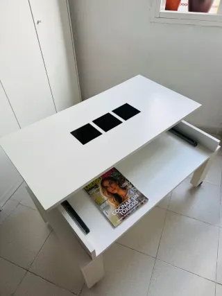 Mesa de madera y cristal abatible