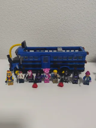 Lego Fortnite Bus