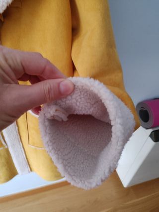 Abrigo con borreguillo. Lefties. Talla M