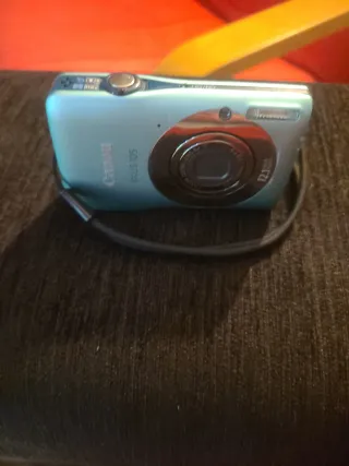 Câmera Digital Canon IXUS 105 Azul