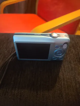 Câmera Digital Canon IXUS 105 Azul