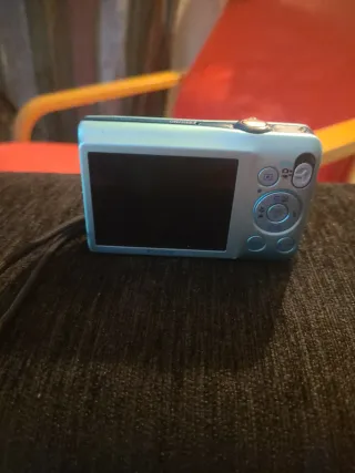 Câmera Digital Canon IXUS 105 Azul