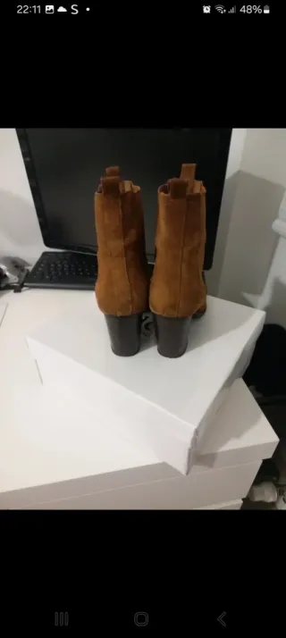 Botines de piel marrones talla 37 con muy poco uso