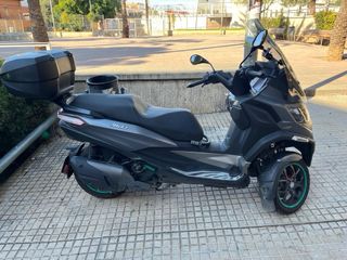 Piaggio Mp3 530 Exclusive Gris